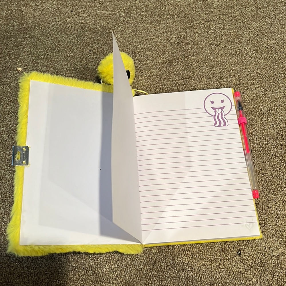 Fuzzy journal - Picture 2 of 4
